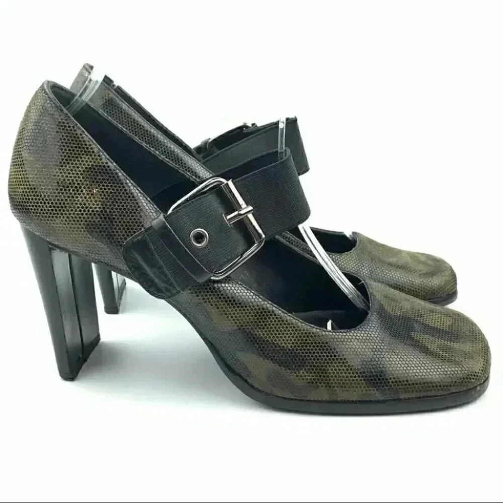 Nina heels size 6.5 leather army green camo 90s